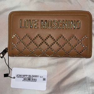 NWT Love Moschino Wallet